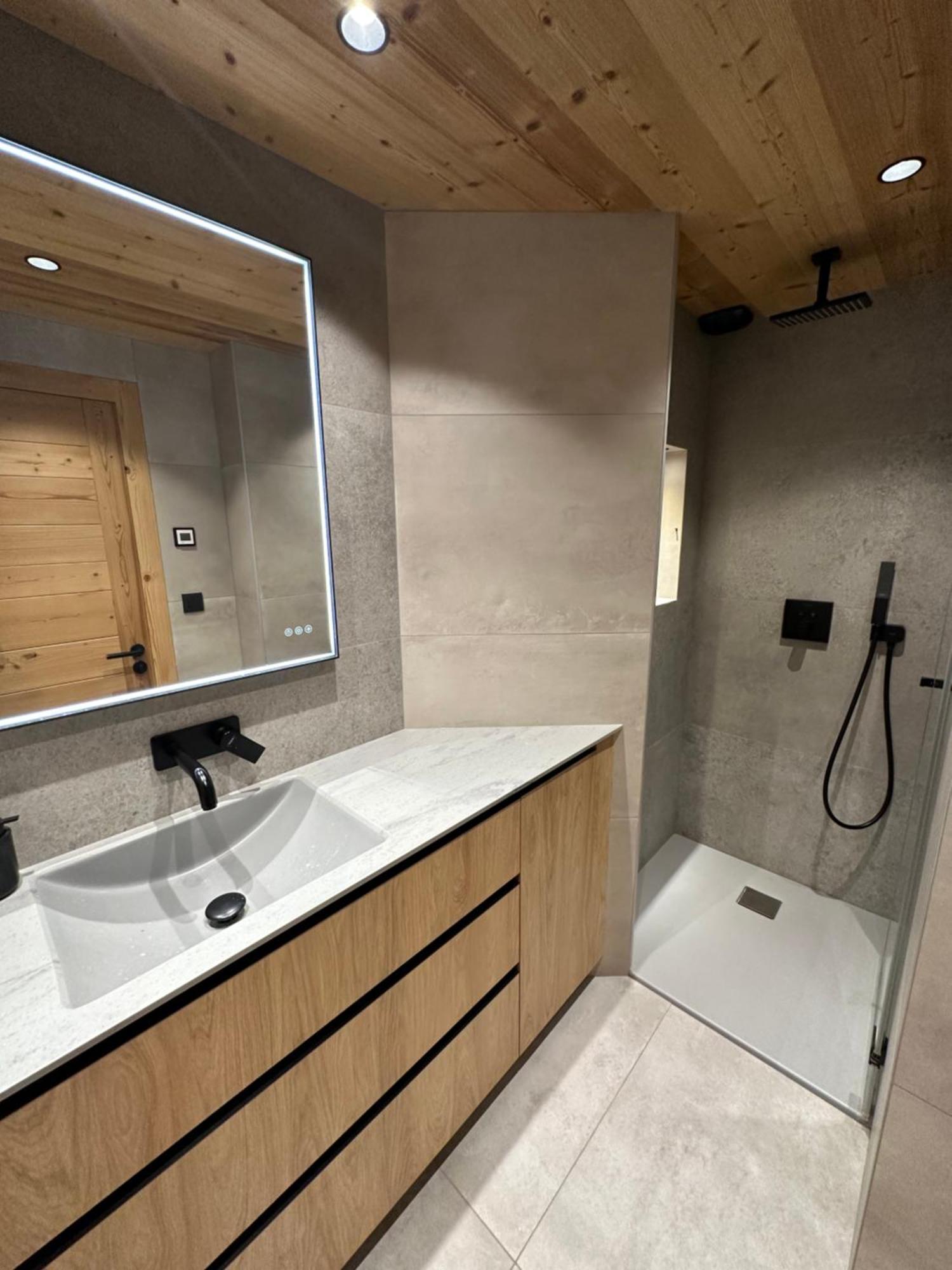 Luxueux Appartement T4 - Lac 5 Min - Parkings Privatifs - Vue Lac Et Montagne Annecy Ngoại thất bức ảnh