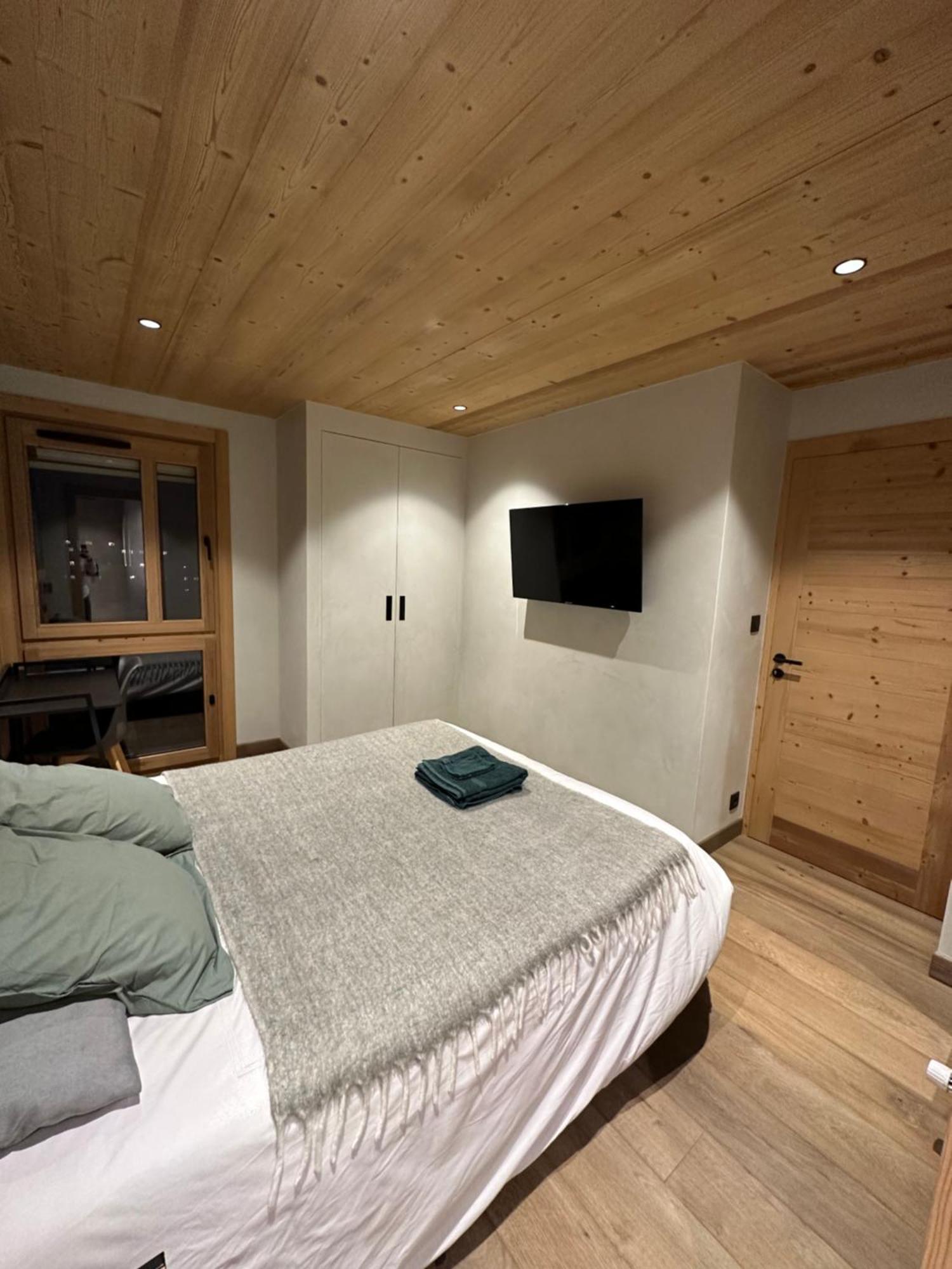 Luxueux Appartement T4 - Lac 5 Min - Parkings Privatifs - Vue Lac Et Montagne Annecy Ngoại thất bức ảnh