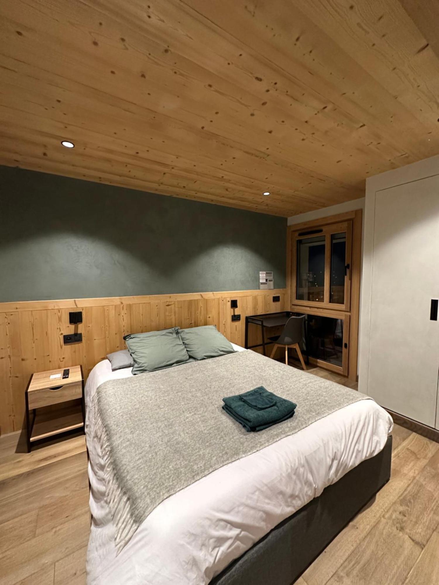 Luxueux Appartement T4 - Lac 5 Min - Parkings Privatifs - Vue Lac Et Montagne Annecy Ngoại thất bức ảnh